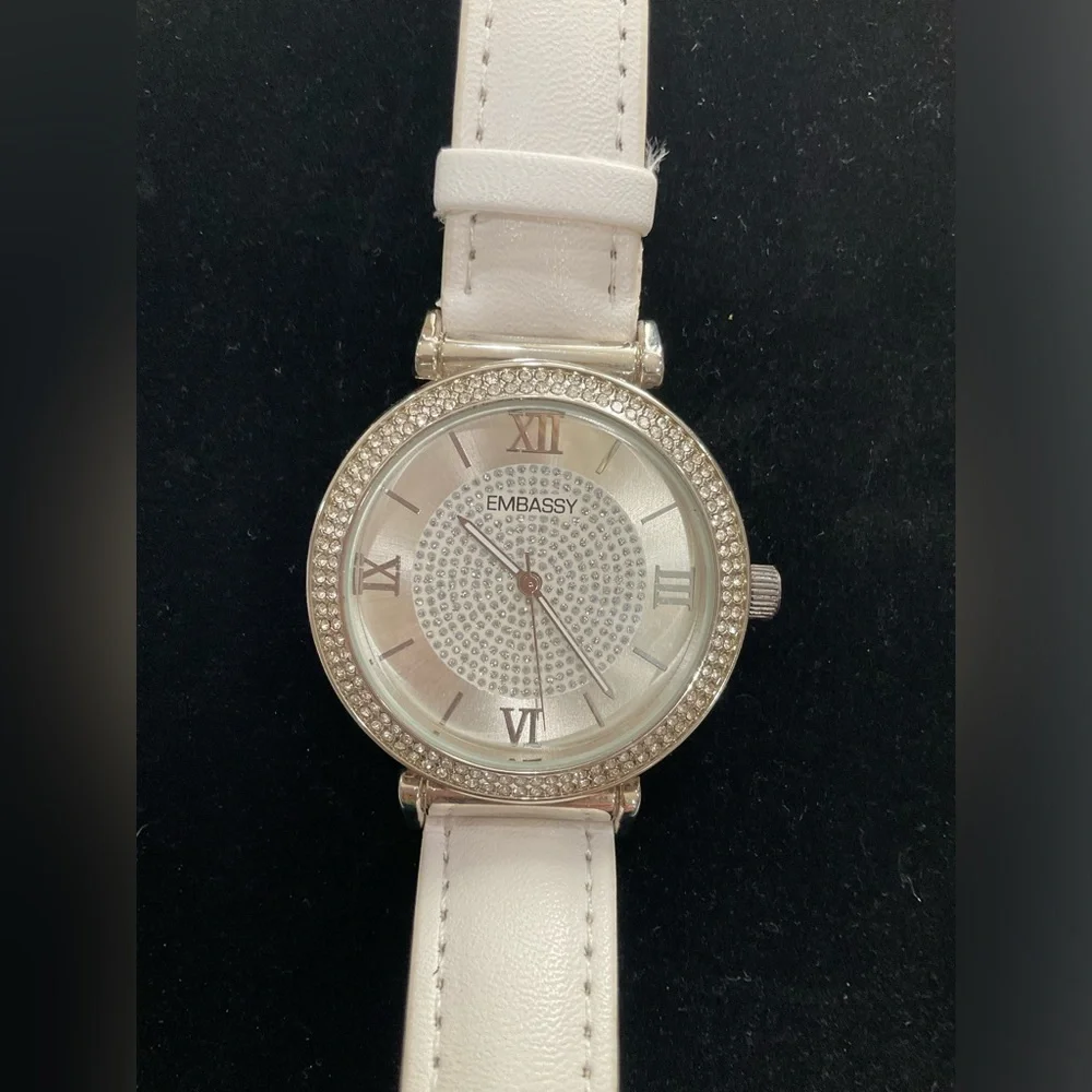 NWOT EMBASSY BLING WATCH‎